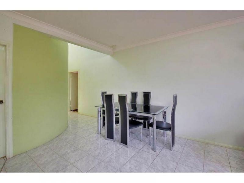 4/15 Wyena Road, Pendle Hill NSW 2145