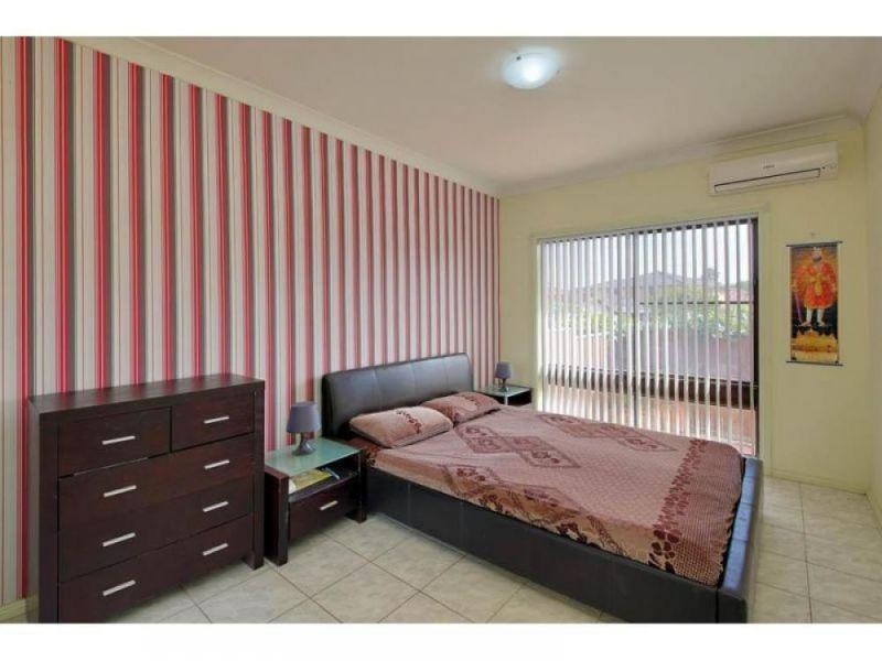 4/15 Wyena Road, Pendle Hill NSW 2145