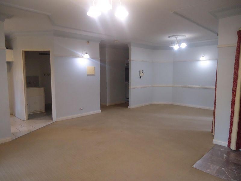 1/21-23 Queens Rd, Westmead NSW 2145