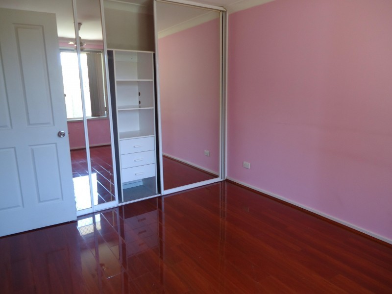 8/43 Magowar Road, Pendle Hill NSW 2145