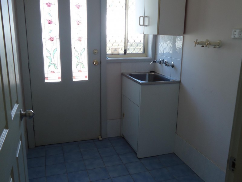 8/43 Magowar Road, Pendle Hill NSW 2145