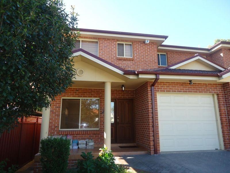 111 Centenary Road, South Wentworthville NSW 2145