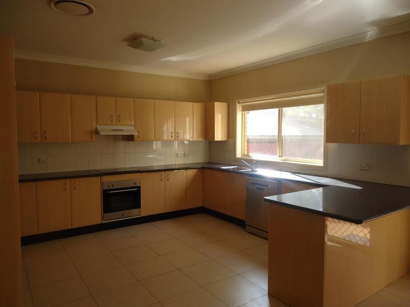 111 Centenary Road, South Wentworthville NSW 2145