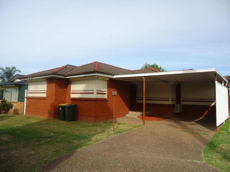 55 Lyle Street, Girraween NSW 2145