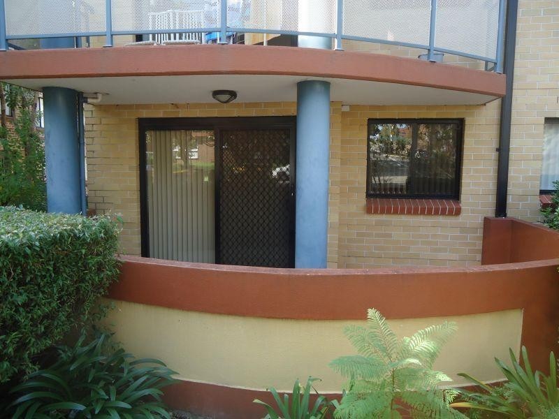 1/146 Station Street, Wentworthville NSW 2145