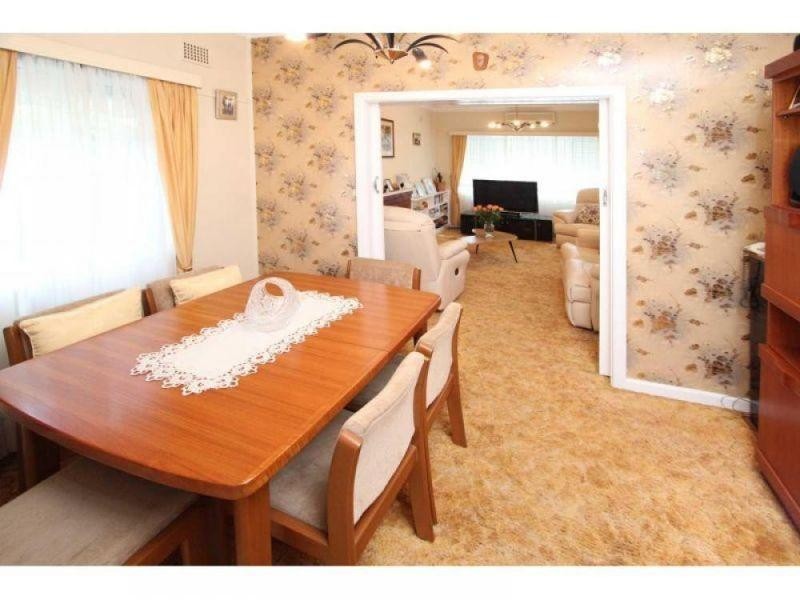 6 Parry Street, Pendle Hill NSW 2145