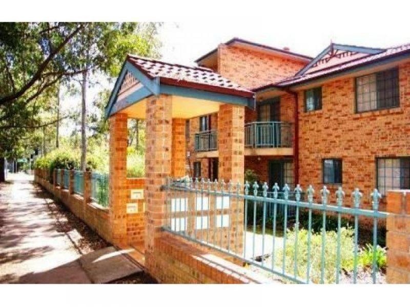 14/249-251 Dunmore Street, Pendle Hill NSW 2145