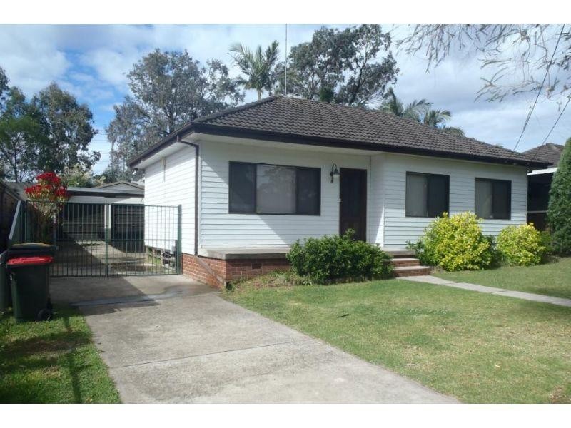 17 Peachtree Avenue, Constitution Hill NSW 2145