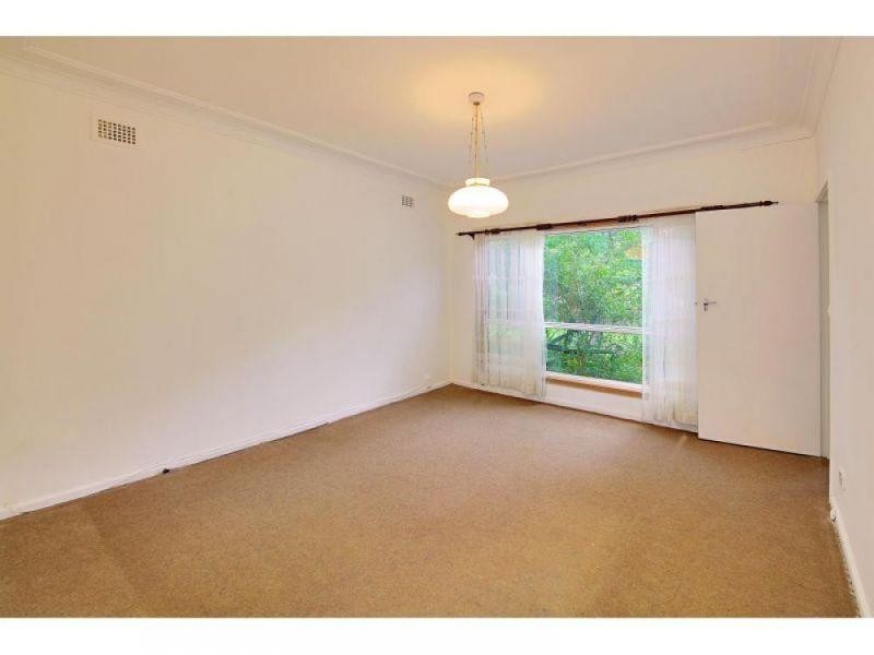 43 Bulli Road, Toongabbie NSW 2146