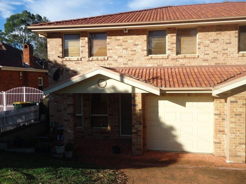13 Howe Street, Westmead NSW 2145
