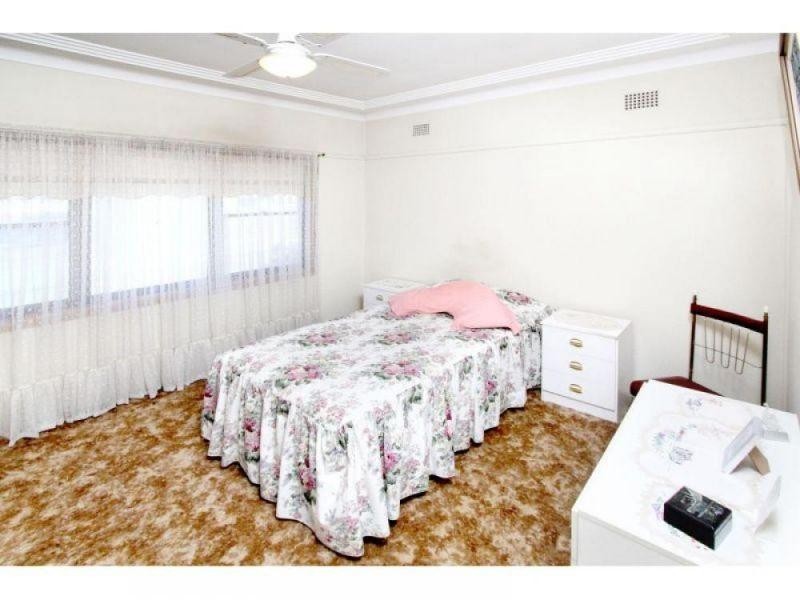 7 Daley Street, Pendle Hill NSW 2145