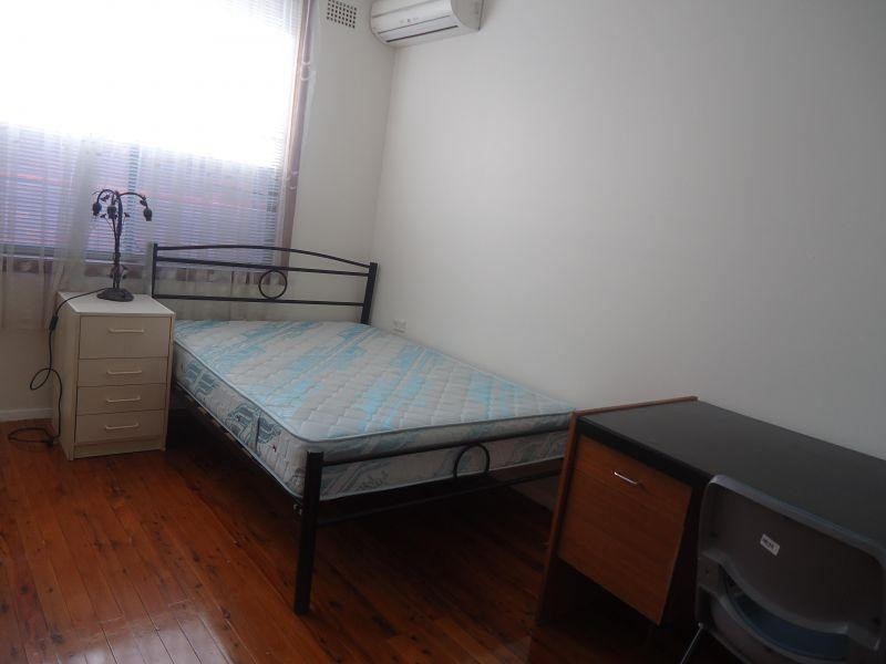 13 Chetwyn Place, Wentworthville NSW 2145