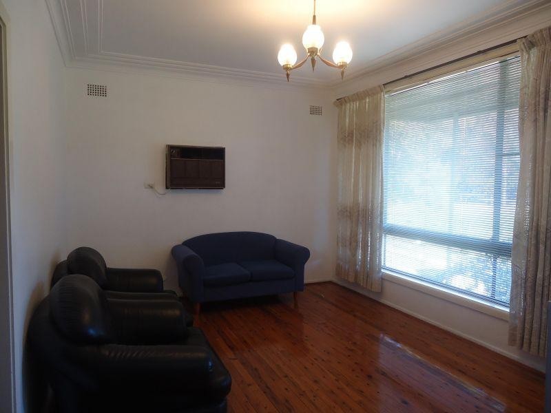 13 Chetwyn Place, Wentworthville NSW 2145