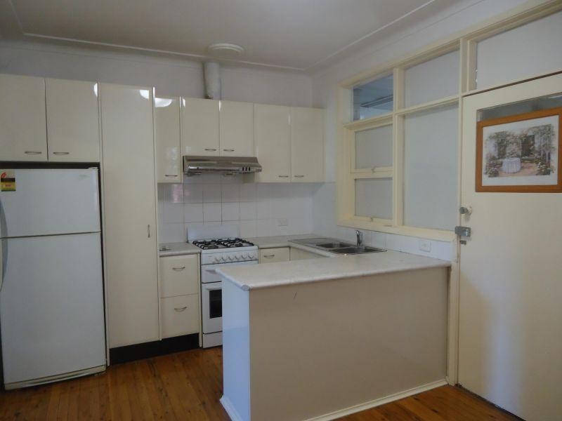 13 Chetwyn Place, Wentworthville NSW 2145