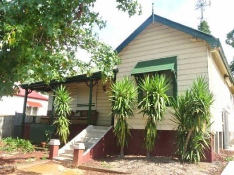 82 Windsor Road, Northmead NSW 2152