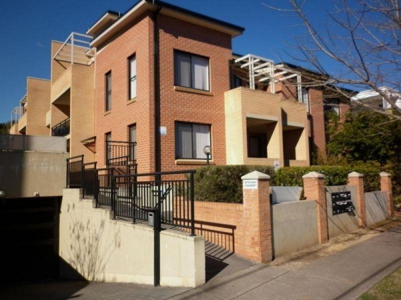 14/10-12 Reid Avenue, Westmead NSW 2145