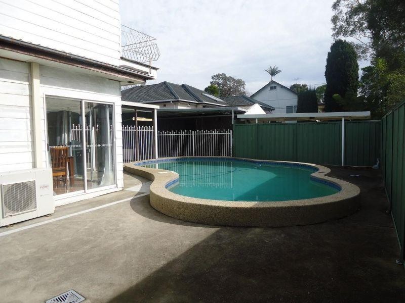 1a Oval Street, Old Toongabbie NSW 2146