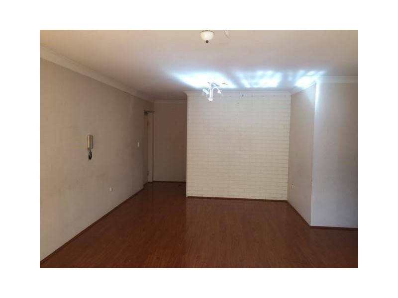 10/235 Targo Road, Toongabbie NSW 2146