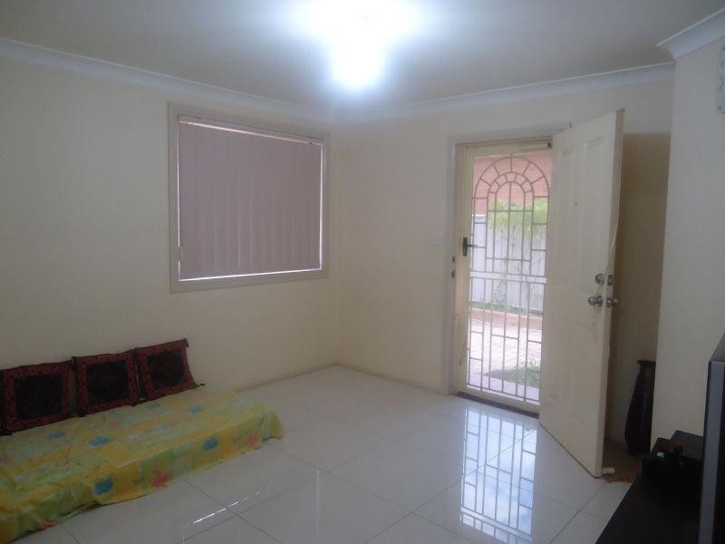 2/50 Pendle Way, Pendle Hill NSW 2145