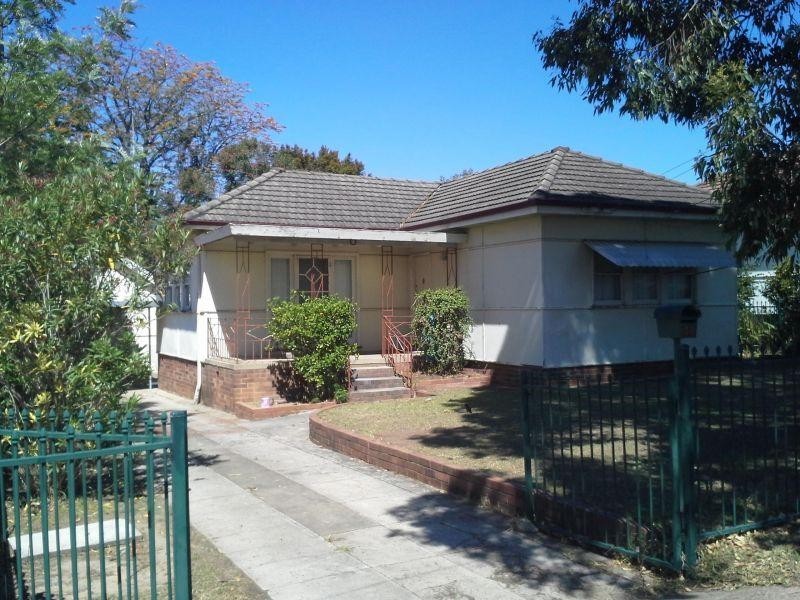 38 Pearson Street, South Wentworthville NSW 2145