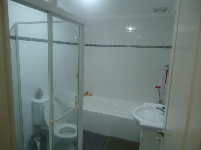 4/10-12 Reid Avenue, Westmead NSW 2145