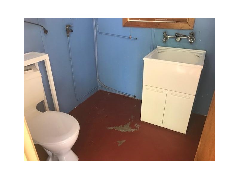 2 Potter Street, Old Toongabbie NSW 2146