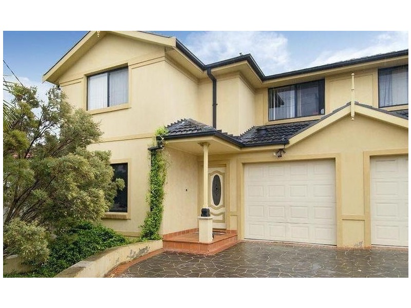 2/110 Targo Road, Girraween NSW 2145