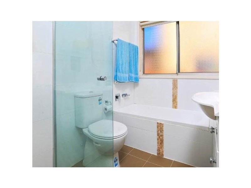 18 Wentworth Avenue, Toongabbie NSW 2146