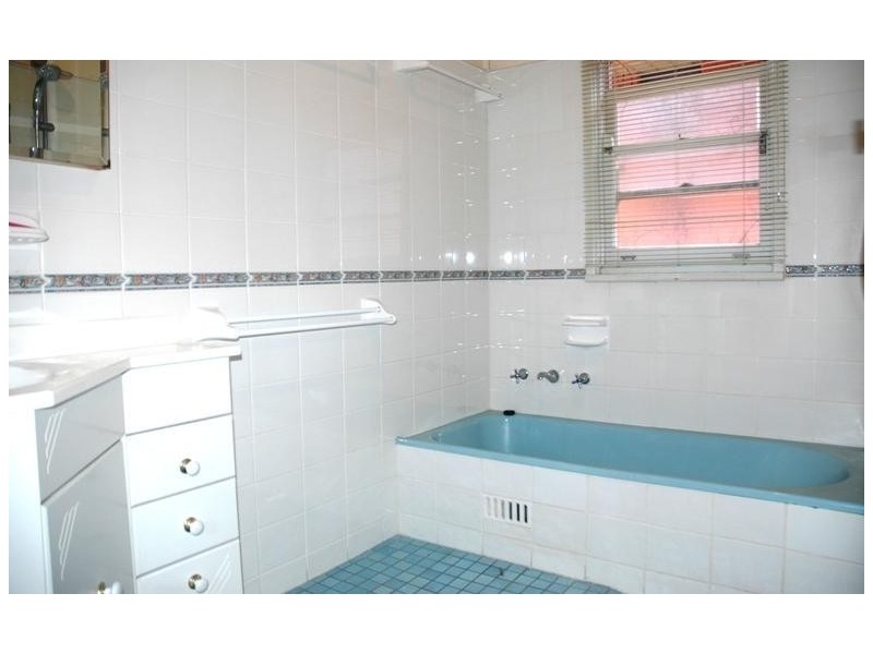 46 Arnett Street, Pendle Hill NSW 2145