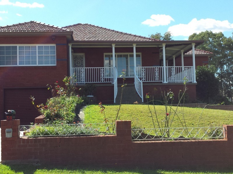 38 Lyle Street, Girraween NSW 2145