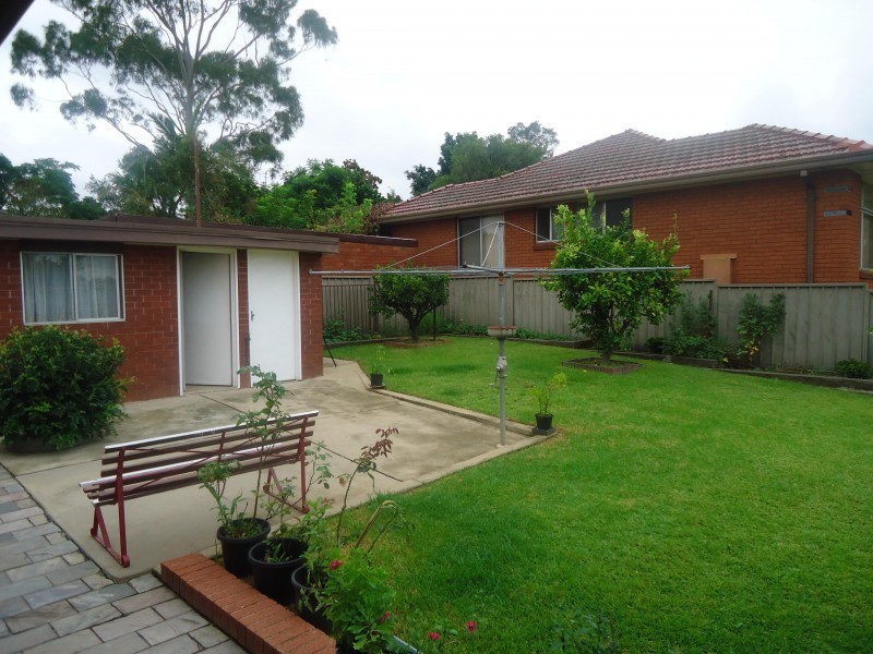 38 Lyle Street, Girraween NSW 2145