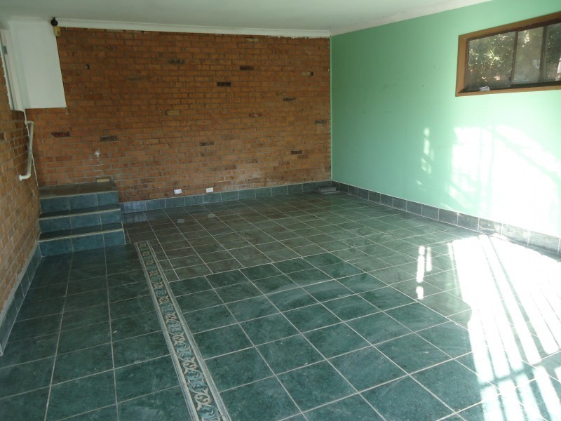 90 Ballandella Road, Toongabbie NSW 2146