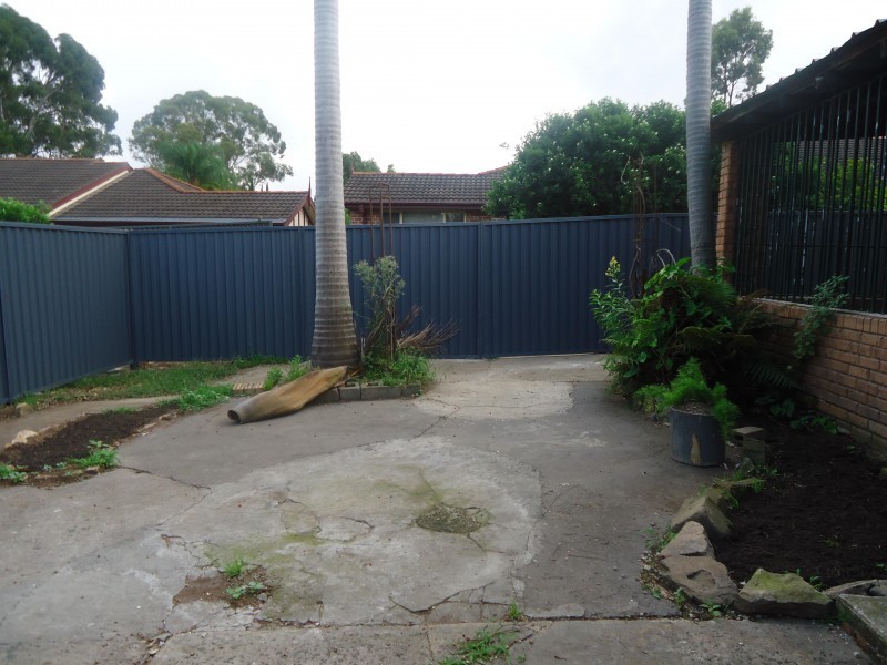 90 Ballandella Road, Toongabbie NSW 2146