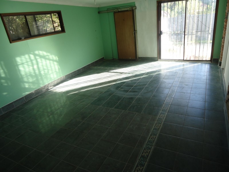 90 Ballandella Road, Toongabbie NSW 2146