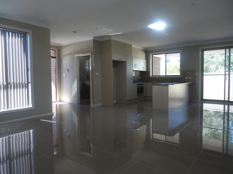 59a  Pendle way, Pendle Hill NSW 2145