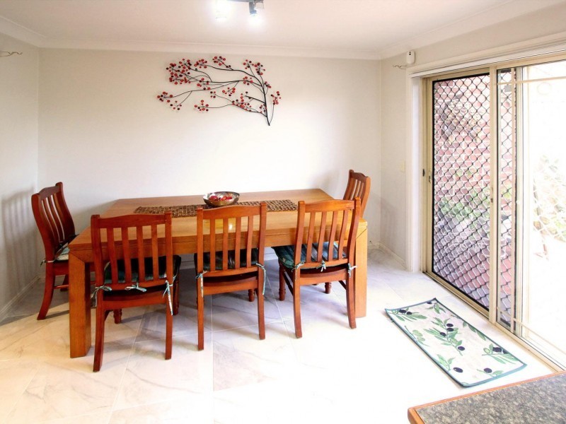 8/2-4 Lower Mount, Wentworthville NSW 2145