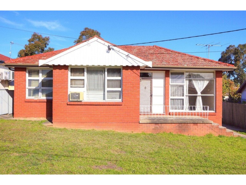 10 Greenslopes Street, South Wentworthville NSW 2145