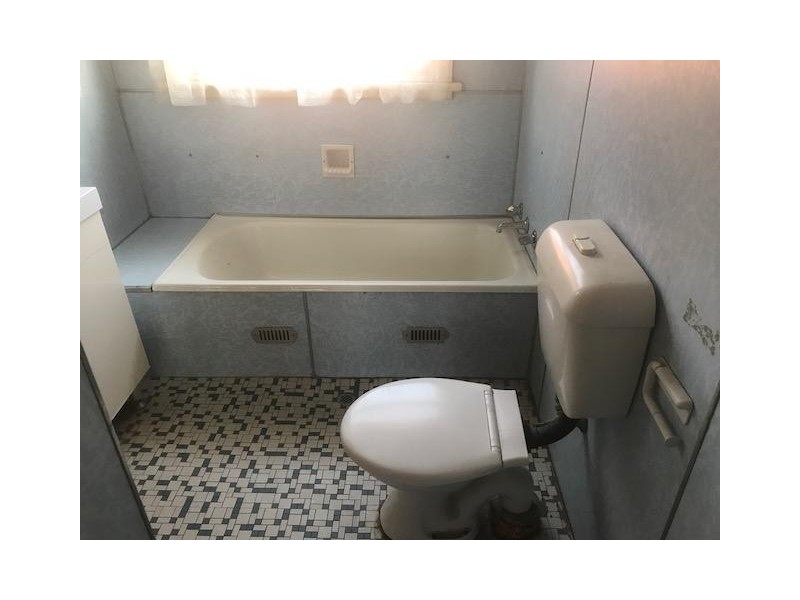 10 Greenslopes Street, South Wentworthville NSW 2145