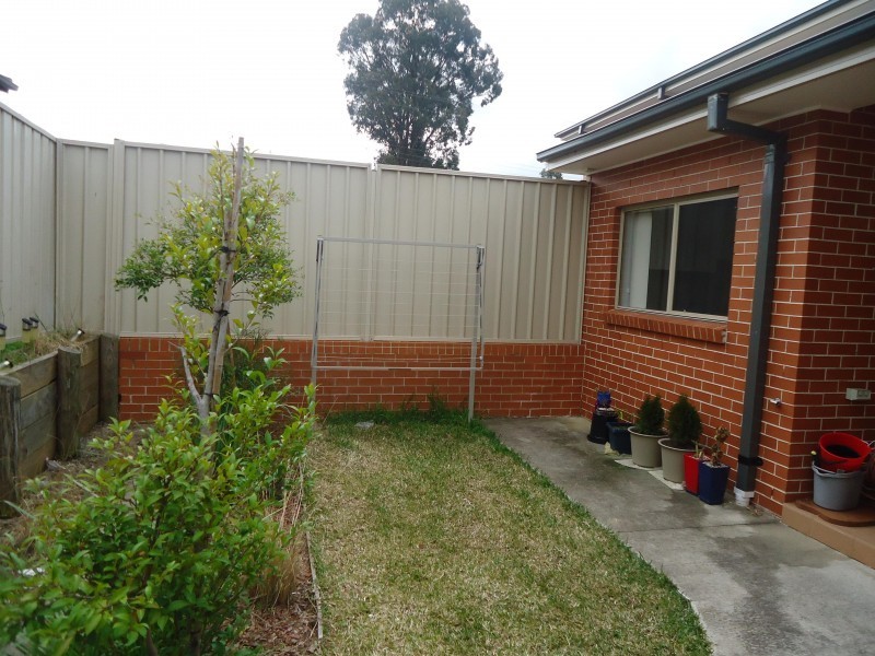 3/28 Carinya Road, Girraween NSW 2145