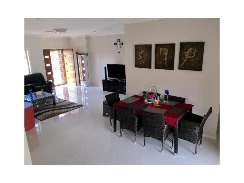 3/28 Carinya Road, Girraween NSW 2145