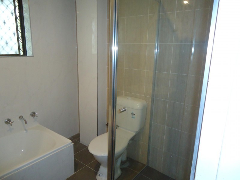 2/191 Hawkesbury Road, Westmead NSW 2145