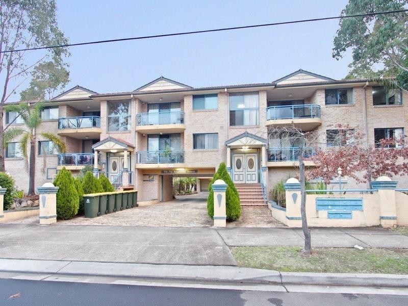 2/70-72 Stapleton Street, Pendle Hill NSW 2145