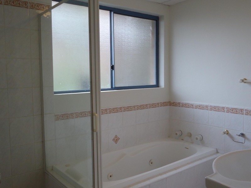 2/70-72 Stapleton Street, Pendle Hill NSW 2145