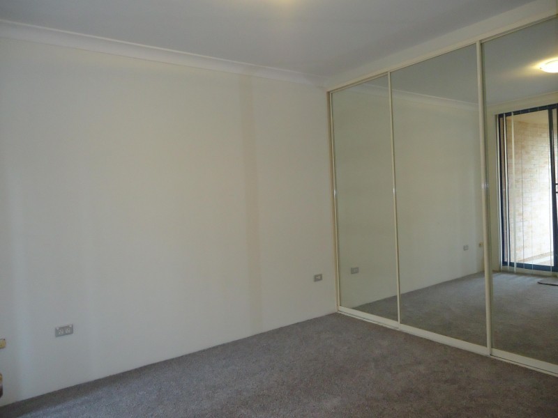 2/70-72 Stapleton Street, Pendle Hill NSW 2145