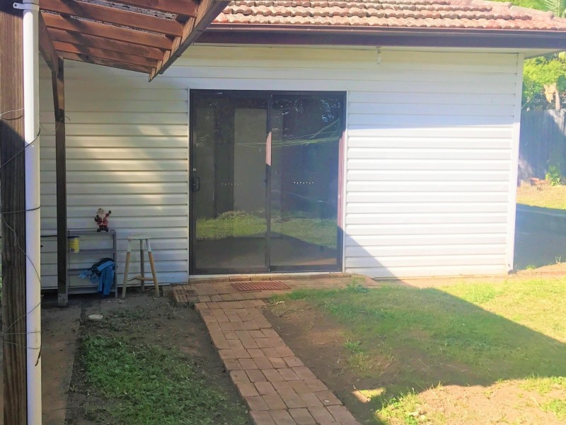 4a Binya Street, Pendle Hill NSW 2145