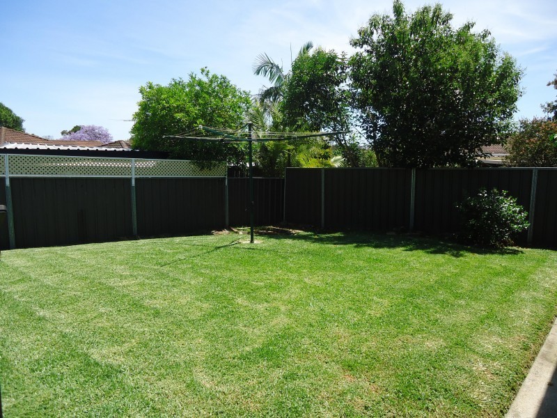 14 Arnott Road, Marayong NSW 2148