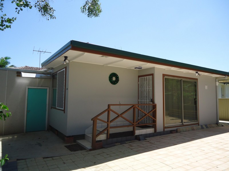 6a Irwin Place, Wentworthville NSW 2145