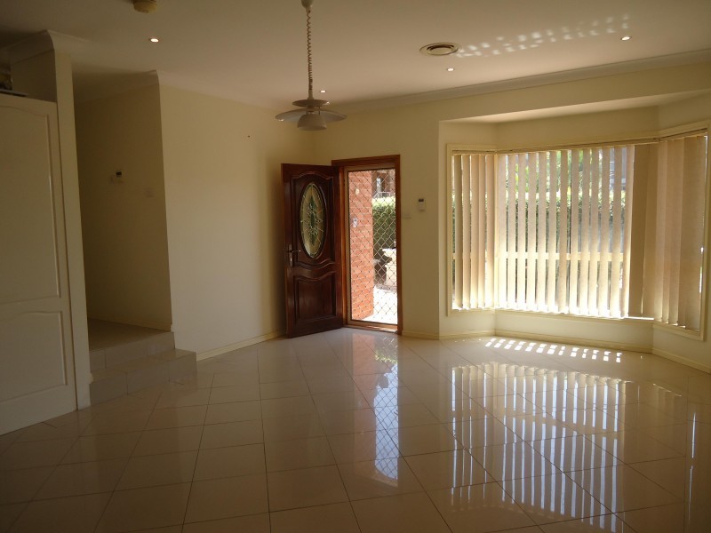 1 Barfil Crescent, South Wentworthville NSW 2145