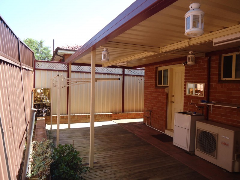 1 Barfil Crescent, South Wentworthville NSW 2145