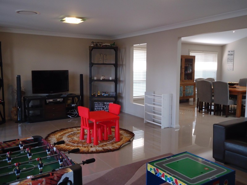 24 Wyena Road, Pendle Hill NSW 2145